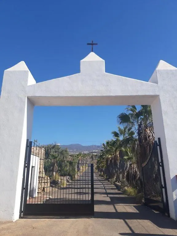 Villa Ste Maxima,Wifi, Heated Pool, Garden, Sea Views Callao Salvaje Hiszpania